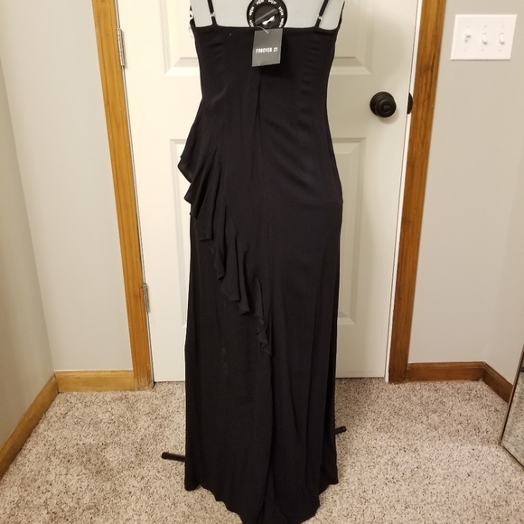 NWT Maxi dress with slit - Picture 3 of 3